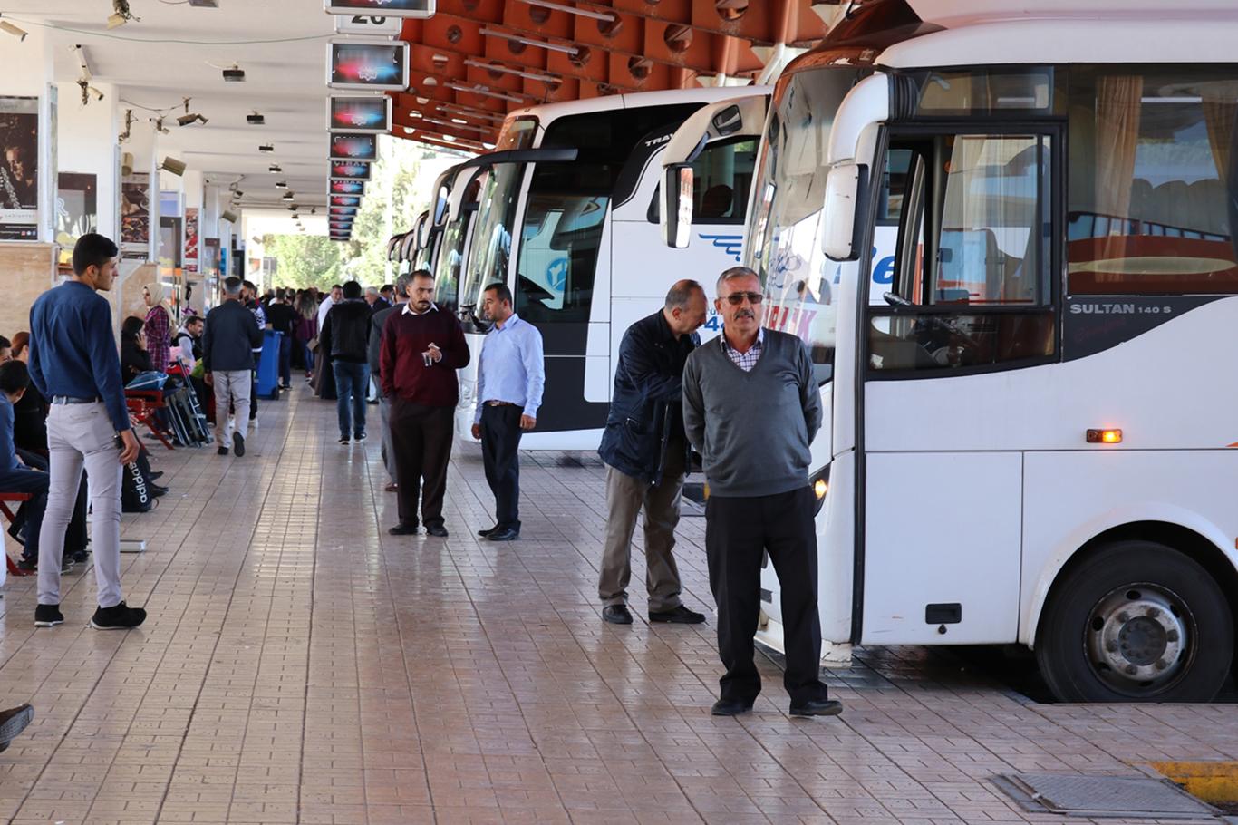 Otobüs firması yetkilileri yakıt fiyatlarından yakındı Otobüs firması yetkilileri yakıt fiyatlarından yakındı